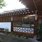 Moggoji Hanok Guesthouse