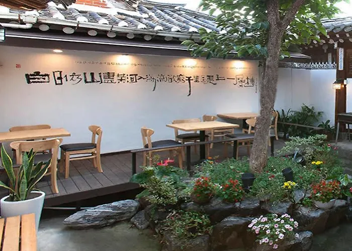 Moggoji Hanok Guesthouse